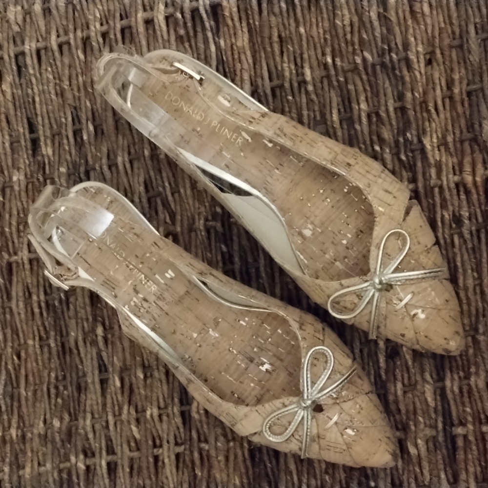 Gella Donald Pliner Gella Bow Kitten-Heel Slingback Pumps cork design Sz 8.5 M